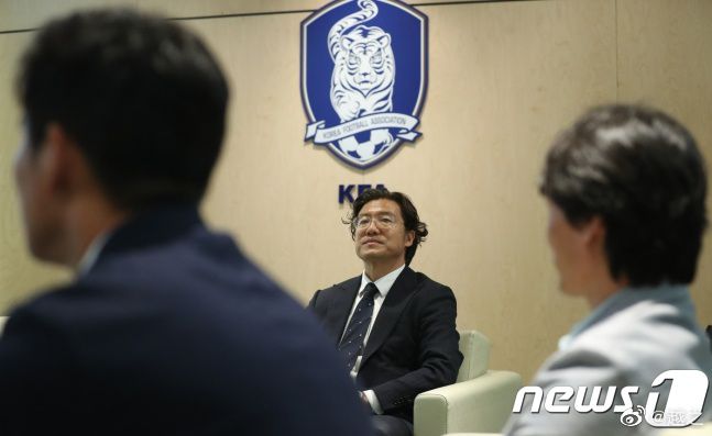 标晚表示，安德雷-桑托斯预计会在1月被切尔西从诺丁汉森林召回，但相关规定将限制俱乐部将他再次外租。